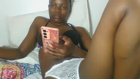 Snapshot of africanprincess24 chatting on 07-01-26, 10:06 PHOEBE online show from 07-01-26, 10:06