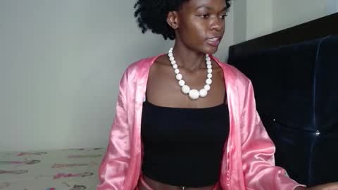 Snapshot of africas_booty842808 chatting on 09-20-25, 12:11 Mia online show from 09-20-25, 12:11