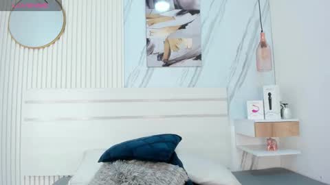 Snapshot of afro_luna chatting on 11-28-25, 11:57 Afro Luna online show from 11-28-25, 11:57