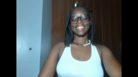 Leah online show from 01-11-25, 01:48
