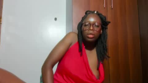 Leah online show from 01-12-25, 06:28