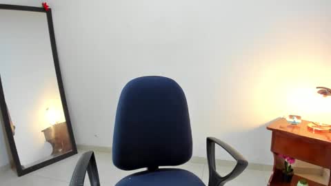 Lorena online show from 02-11-25, 03:40