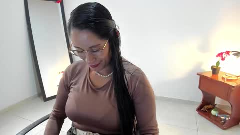 Snapshot of afrodita3123 chatting on 03-06-26, 02:57 Lorena online show from 03-06-26, 02:57