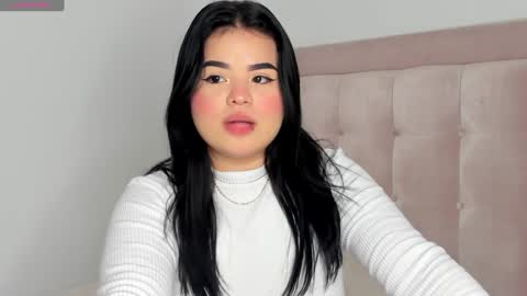 Vanessa online show from 01-22-25, 04:13