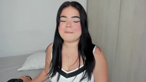 Vanessa online show from 03-09-25, 02:39