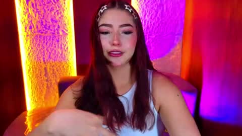 Snapshot of afrodita_wild_v chatting on 07-15-26, 01:27 afrodita_wild_v online show from 07-15-26, 01:27