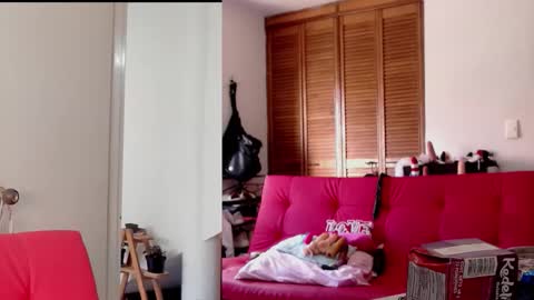 Snapshot of afroditacute16 chatting on 09-09-25, 06:40 afroditacute16 online show from 09-09-25, 06:40