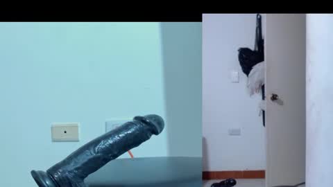 Snapshot of afroditacute16 chatting on 10-10-25, 06:45 afroditacute16 online show from 10-10-25, 06:45