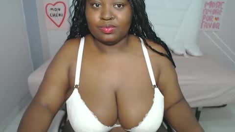 Snapshot of afroditaebano chatting on 05-20-26, 07:09 afroditaebano online show from 05-20-26, 07:09
