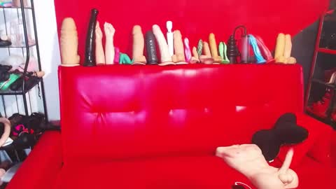 Snapshot of afroditagun666 chatting on 02-26-25, 06:54 AfroditaGun666 online show from 02-26-25, 06:54