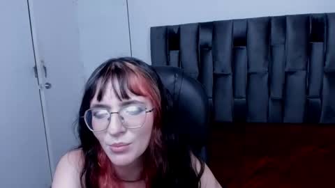 Snapshot of afroditaleclair chatting on 10-18-25, 03:24 Afrodita online show from 10-18-25, 03:24