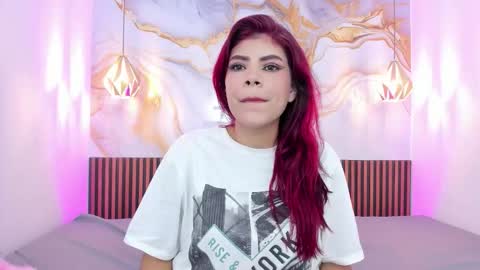 afroditamoore online show from 10-18-25, 05:14