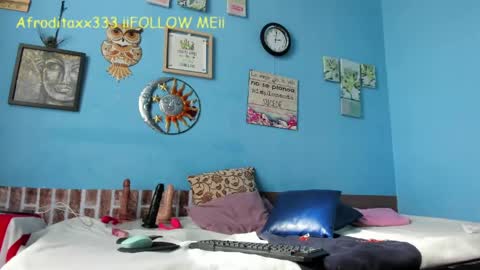 Snapshot of afroditaxx333 chatting on 05-01-26, 01:16 Afrodita online show from 05-01-26, 01:16
