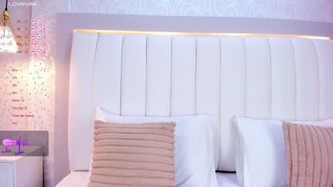 A F R O D I T A  online show from 12-24-24, 12:00