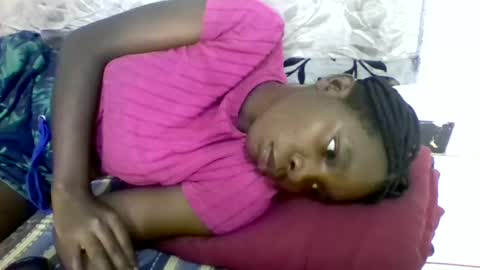 Snapshot of afronubians_ chatting on 02-01-25, 12:05 pink and josphen online show from 02-01-25, 12:05