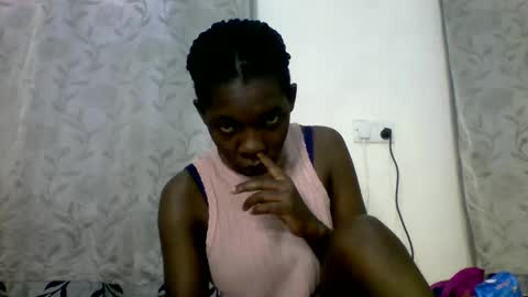 Snapshot of afronubians_ chatting on 02-13-25, 05:37 pink and josphen online show from 02-13-25, 05:37