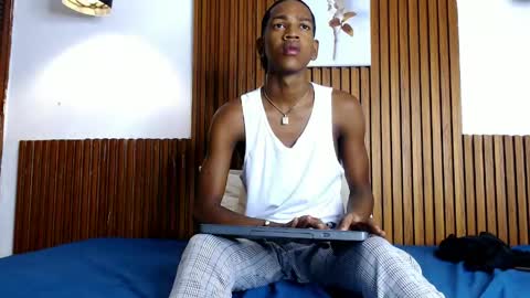 Snapshot of afrowayuu chatting on 05-14-26, 05:42 afrowayuu online show from 05-14-26, 05:42