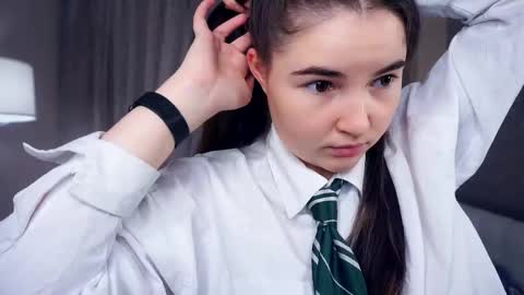 Lana  1800 - 0330 UTC   Mia 0700- 1630 UTC online show from 10-06-25, 06:11