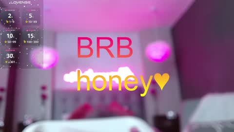 Snapshot of agata_evans_ chatting on 01-15-25, 09:56 AGATA online show from 01-15-25, 09:56