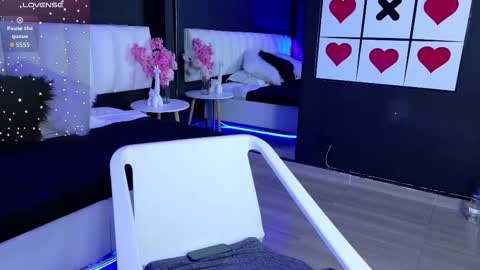 Snapshot of agata_evans_ chatting on 10-11-25, 08:29 AGATA online show from 10-11-25, 08:29