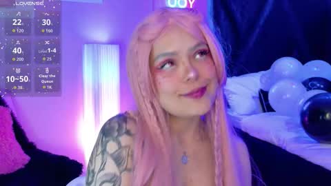 Snapshot of agata_evans_ chatting on 10-15-25, 08:20 AGATA online show from 10-15-25, 08:20