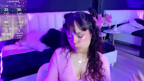 Snapshot of agata_evans_ chatting on 11-26-25, 06:09 AGATA online show from 11-26-25, 06:09