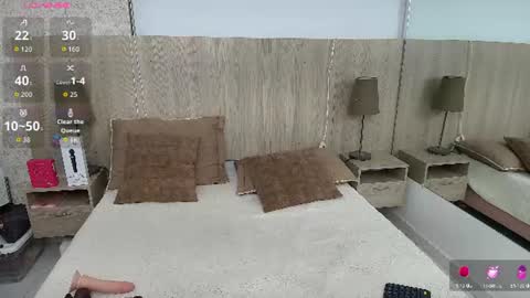 Snapshot of agata_hernandez chatting on 06-23-26, 03:15 Agata Hernandez online show from 06-23-26, 03:15