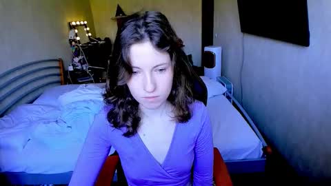 agata_in_wonderland online show from 09-17-25, 08:49