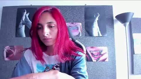 Snapshot of agatacollinsss chatting on 06-18-26, 07:51 Agata Collinss online show from 06-18-26, 07:51