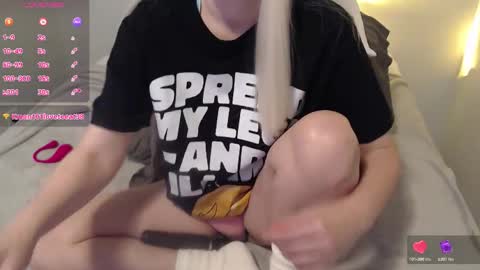 Agatha online show from 11-26-25, 02:51