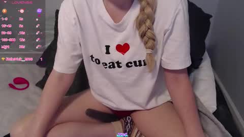 Agatha online show from 04-03-26, 12:36