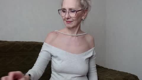 Agatha online show from 02-12-25, 03:49