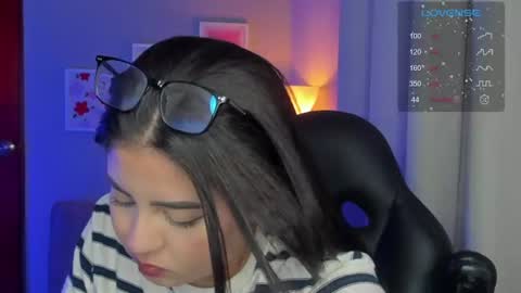 Snapshot of agatha_riccie chatting on 07-16-26, 03:23 Cat online show from 07-16-26, 03:23