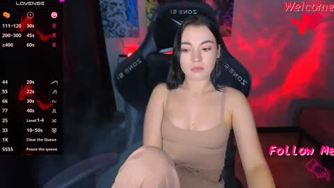 Snapshot of agatha_richter chatting on 12-11-24, 03:45 Agatha online show from 12-11-24, 03:45