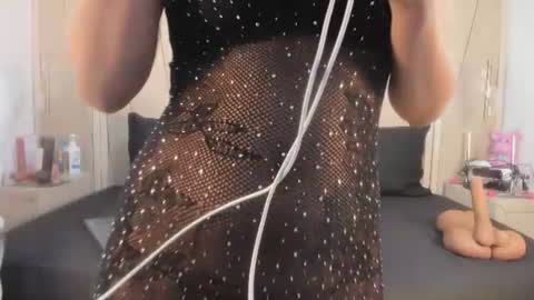 Snapshot of agatha_steel20 chatting on 07-19-26, 07:28 Agatha Steel online show from 07-19-26, 07:28