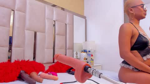 Agathaa online show from 11-13-25, 01:26