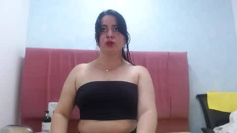 agathacorlincm101 online show from 11-04-25, 09:36