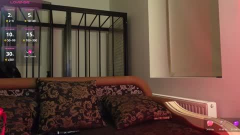 Agelina Lilly Laura online show from 11-04-25, 07:02