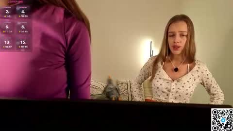 Monica and Bella online show from 07-22-26, 05:32