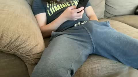 Snapshot of agentpinkxx chatting on 11-04-25, 06:40 agentpinkxx online show from 11-04-25, 06:40