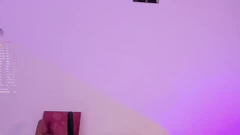 Maggie   online show from 12-18-25, 09:32