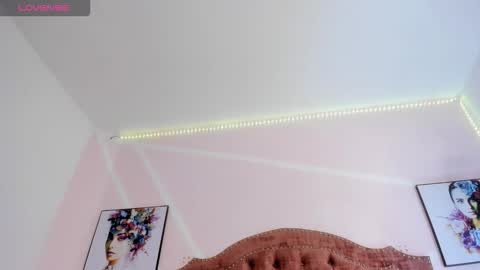 Snapshot of aggy_castel chatting on 09-10-25, 02:28 Aggy online show from 09-10-25, 02:28