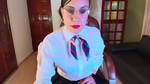 Snapshot of aghata_moon chatting on 01-19-26, 04:00 Aghata Moon online show from 01-19-26, 04:00