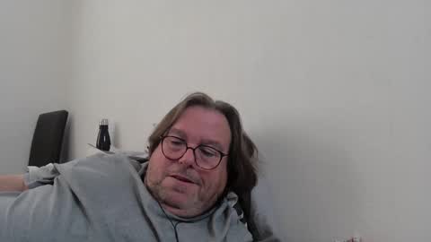 Agias online show from 03-11-25, 11:33