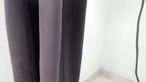 Snapshot of agnes_jones chatting on 11-11-25, 09:04 agnes_jones online show from 11-11-25, 09:04