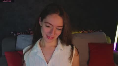 Snapshot of agnes_wells chatting on 06-06-26, 01:11 agnes wells online show from 06-06-26, 01:11