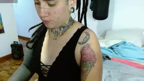 Snapshot of agness_6 chatting on 10-05-25, 12:47 Agness online show from 10-05-25, 12:47