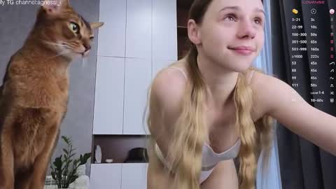 agnessi_ online show from 10-03-25, 04:20