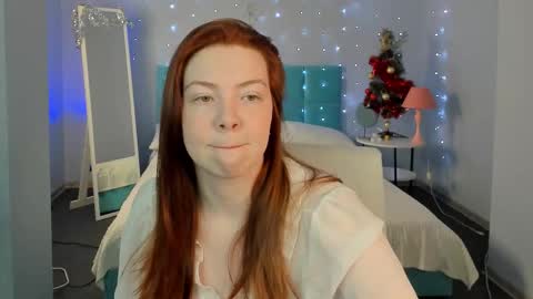 Snapshot of agnia_white chatting on 12-01-25, 10:53 Agnia White online show from 12-01-25, 10:53