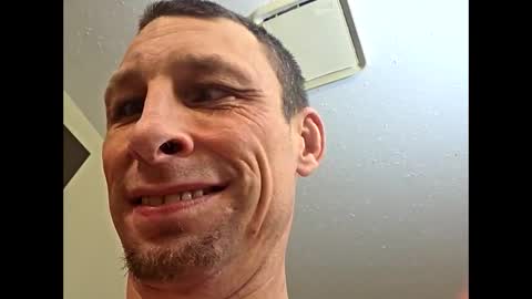 Snapshot of agriv5446 chatting on 11-10-25, 06:45 agriv5446 online show from 11-10-25, 06:45